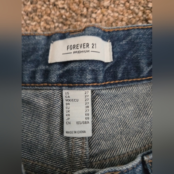 Forever 21 - Picture 4 of 7